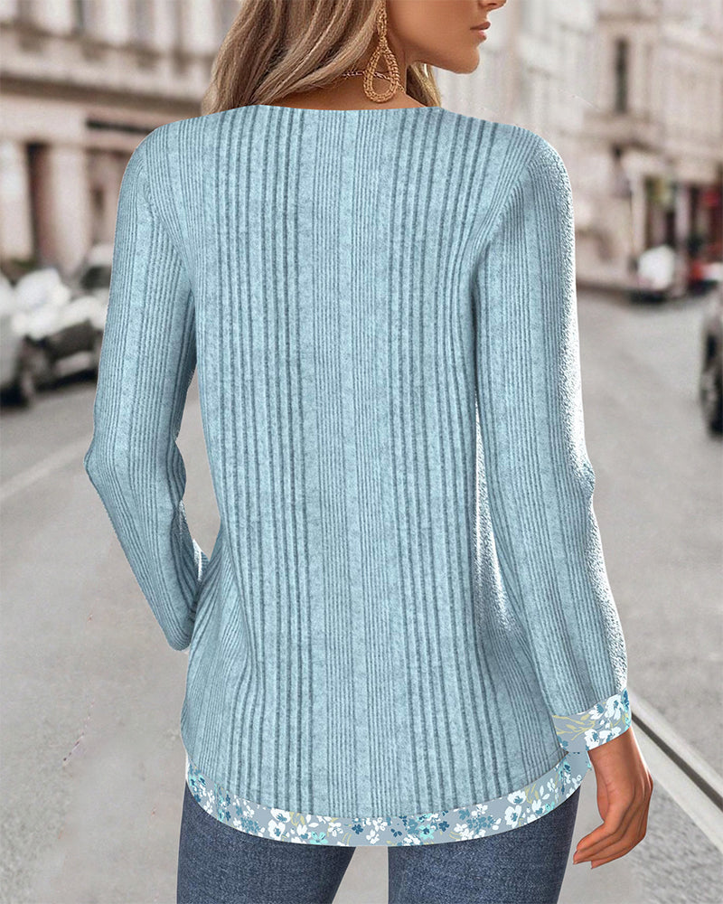 Rundhals-Top mit Blumenmuster