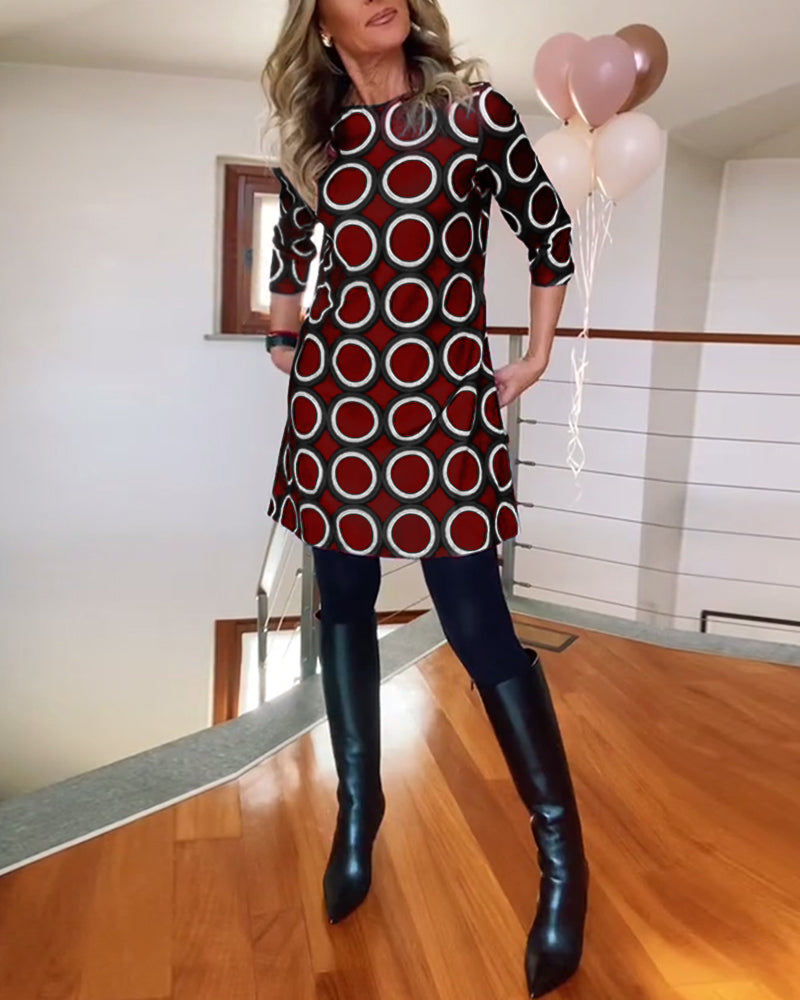 Lässiges Kleid mit Rundhalsausschnitt und Kreismuster