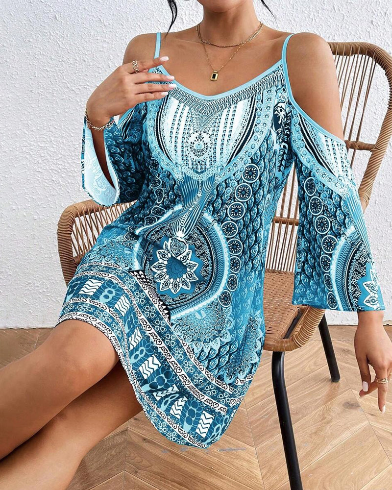 Trägerloses, schulterfreies, bedrucktes Etuikleid