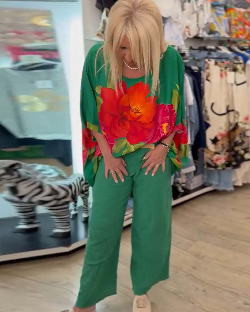 Bluse mit Fledermausärmeln und großem Blumendruck