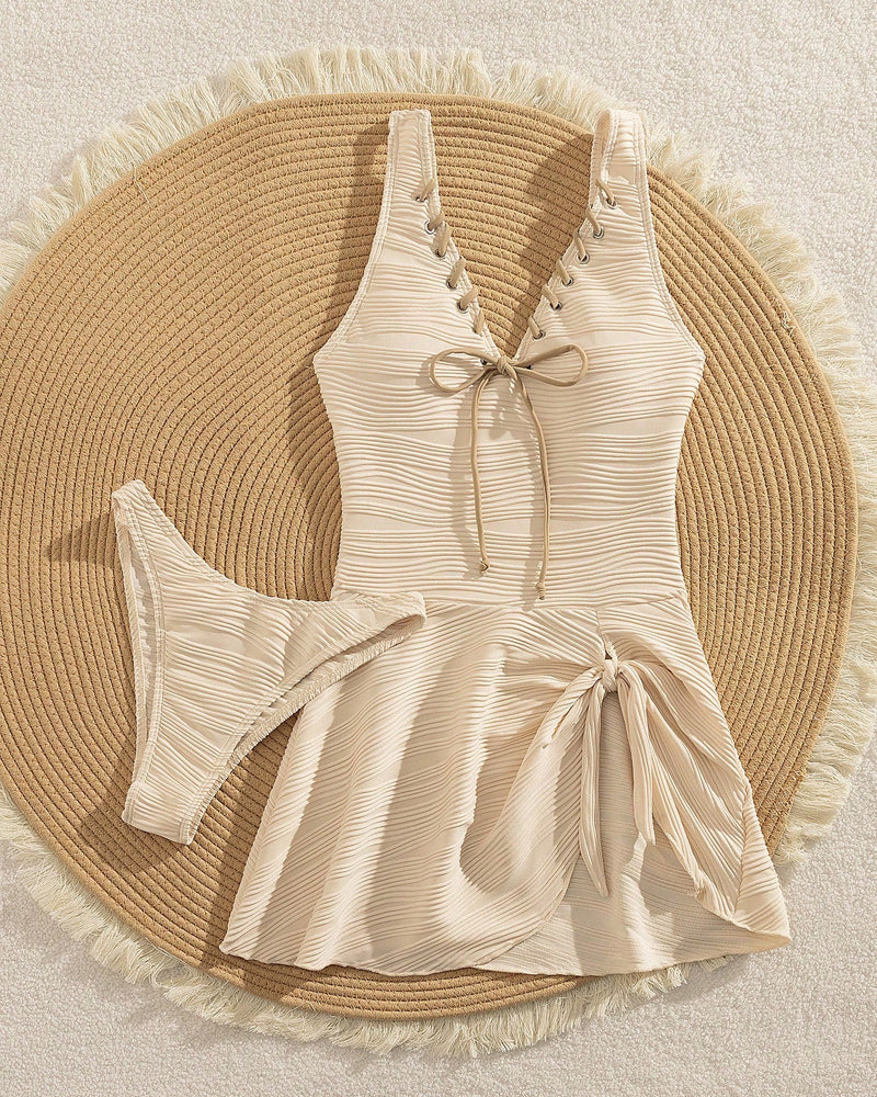 Strukturierter Badeanzug mit V-Ausschnitt und Strapsen