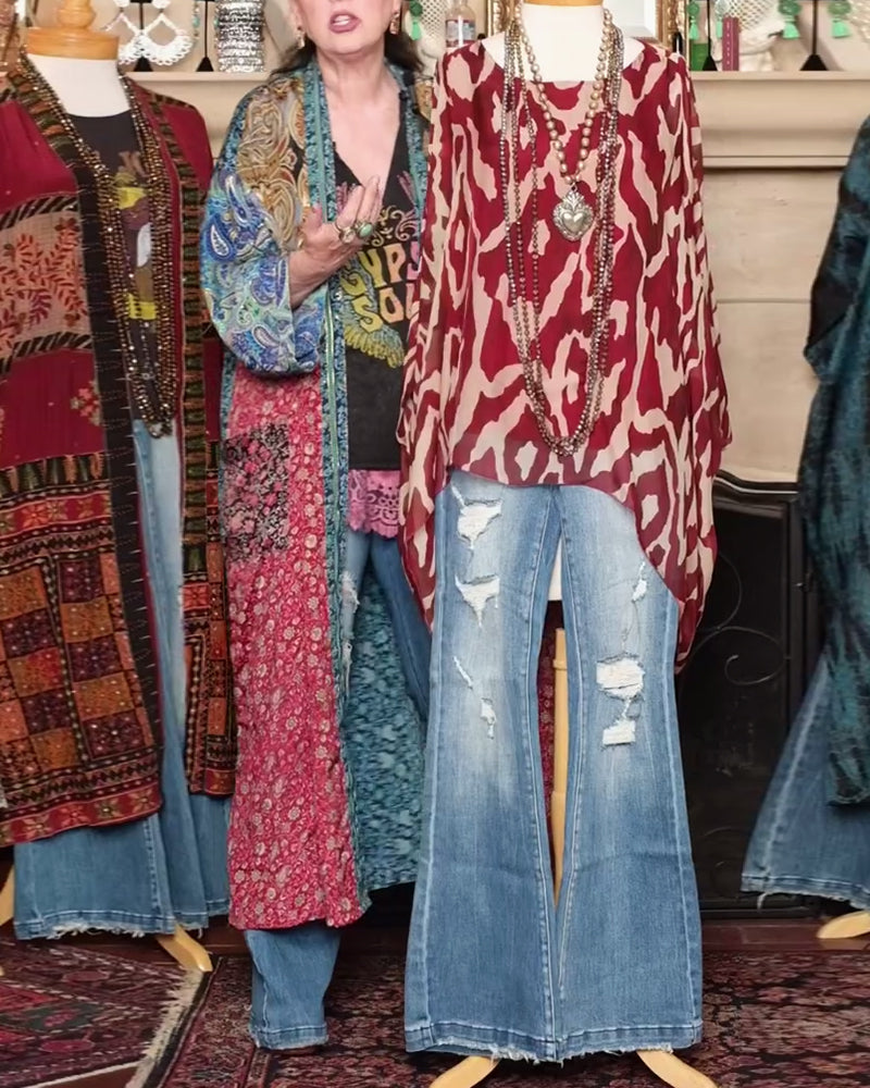 Langärmlige Bluse mit Fledermausärmel-Print