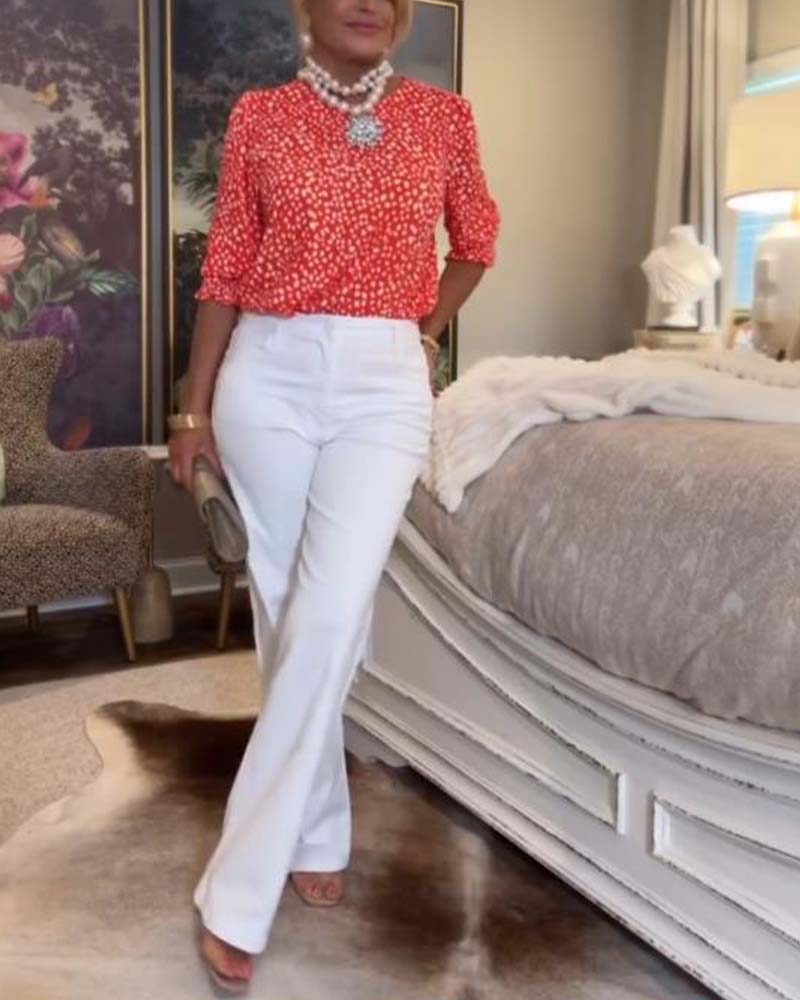 Bedruckte Bluse mit Rundhalsausschnitt und kurzen Ärmeln