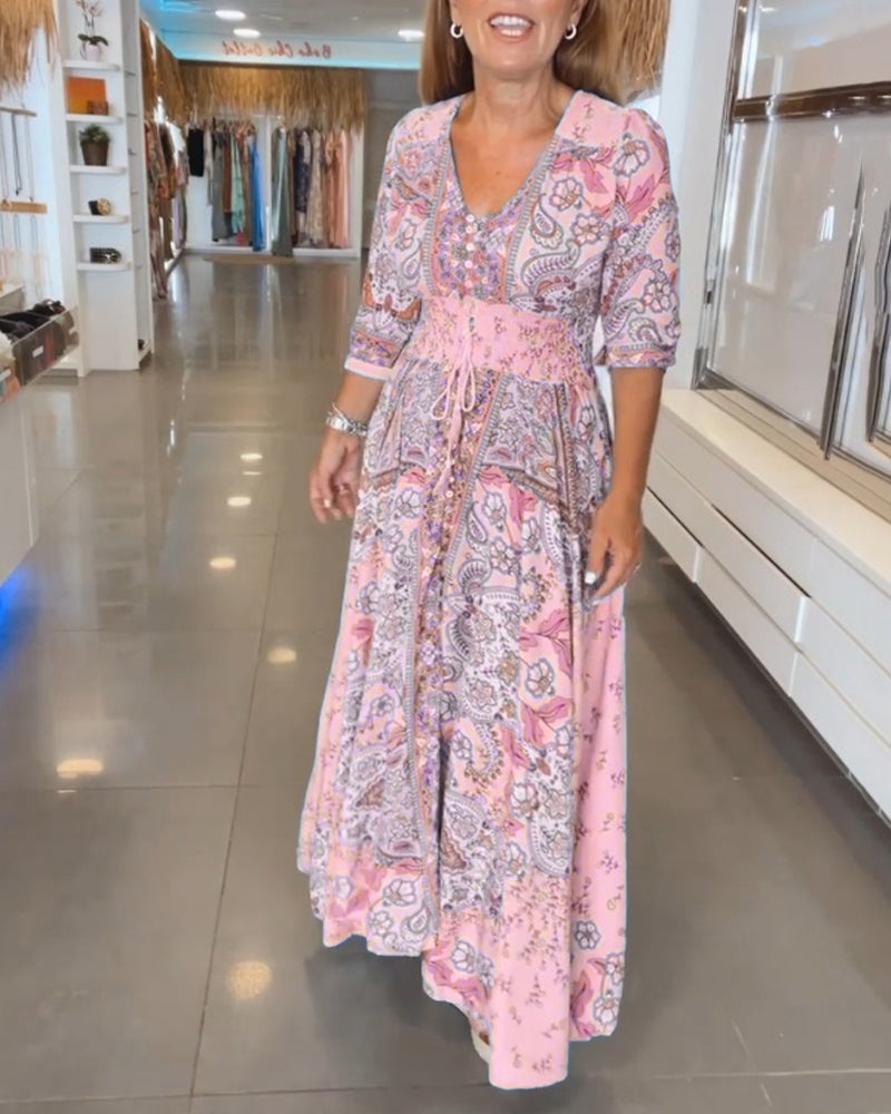 Urlaubskleid mit V-Ausschnitt und 3/4-Ärmeln