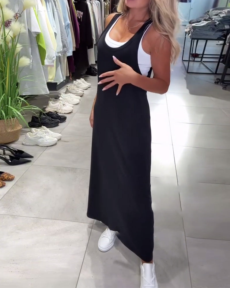 Schlankmachendes Freizeitkleid mit Hosenträgern