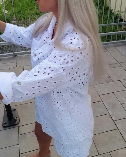 Completo di pantaloncini a maniche lunghe con risvolto