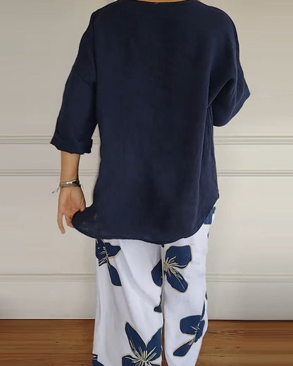 Lässiges Hosenset mit Rundhalsausschnitt und Print