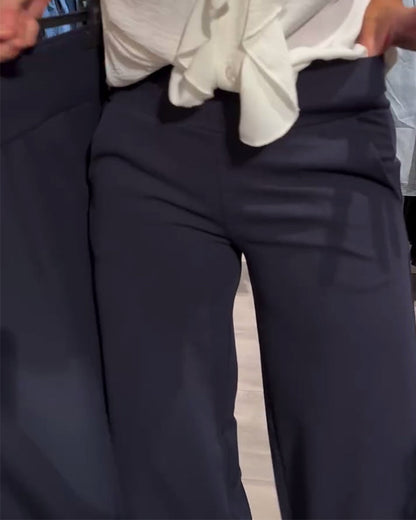 Modische, lässige Hose in Volltonfarbe