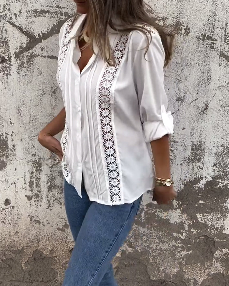 Einfarbiges, hohles Hemd mit Revers