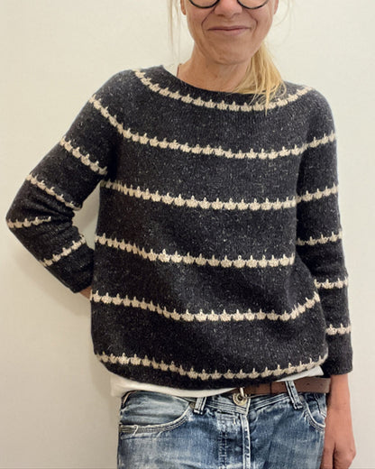 Lockerer gestreifter Langarmpullover