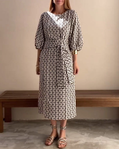 Kleid mit Puffärmeln und geometrischem Print