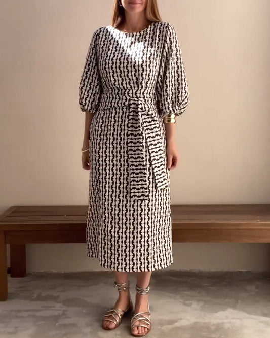 Kleid mit Puffärmeln und geometrischem Print