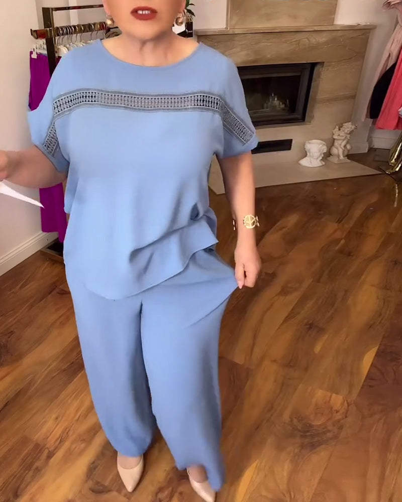 Lässiges Set mit Rüschenärmeln und Rundhalsausschnitt