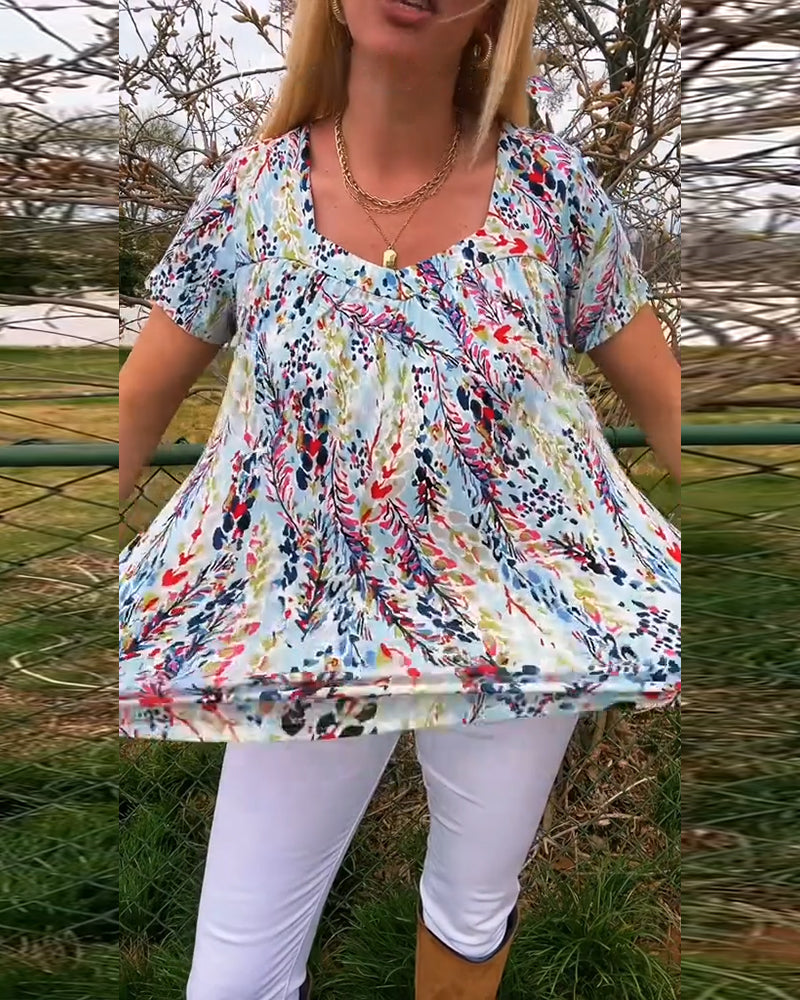 Kurzärmliges T-Shirt mit U-Ausschnitt und Aufdruck