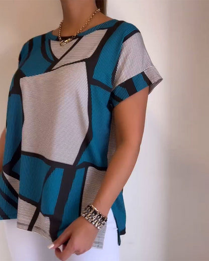 Lockeres T-Shirt mit Rundhalsausschnitt und geometrischem Muster