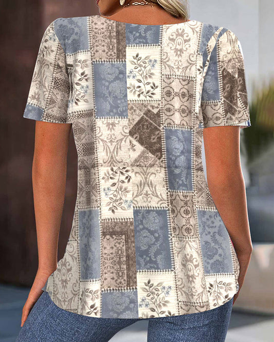 Vintage Bluse mit Rundhalsausschnitt und Plissierung und Print