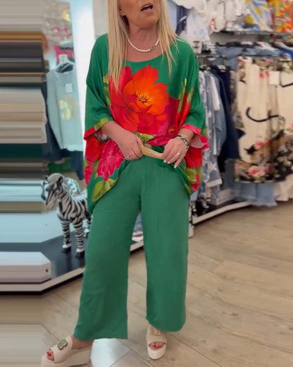 Bluse mit Fledermausärmeln und großem Blumendruck