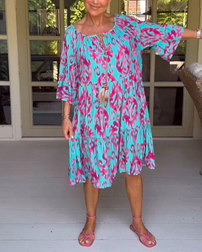 Lockeres Kleid mit Glockenärmeln und Print