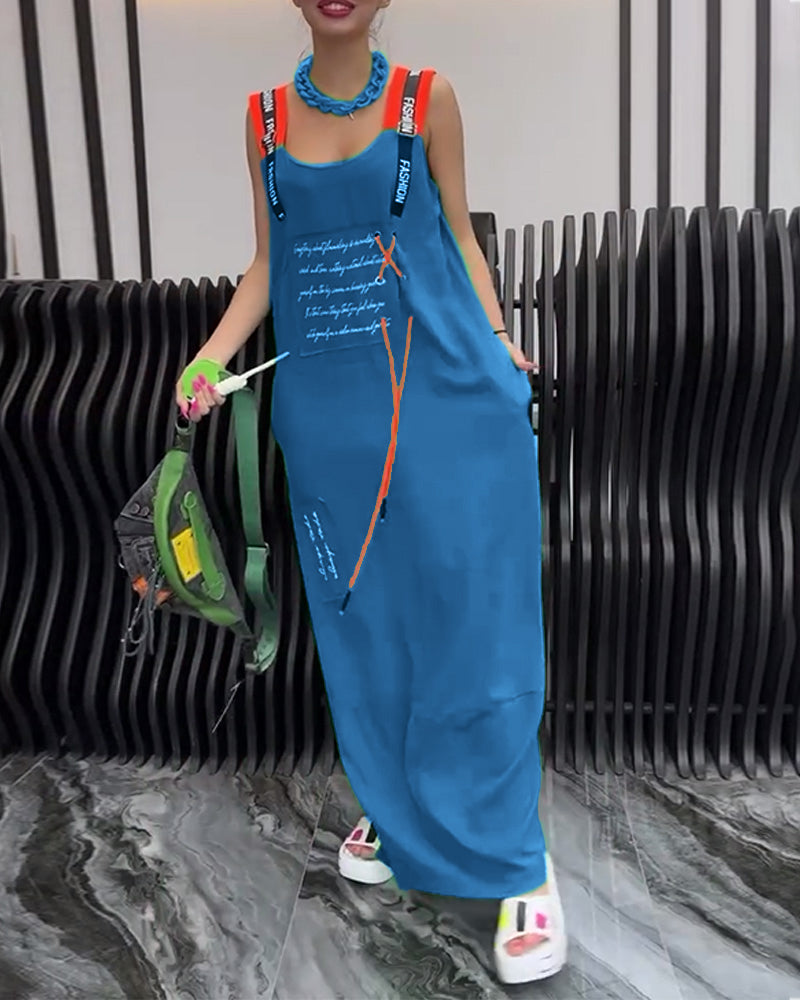 Ärmelloses Kleid mit personalisiertem Buchstabendruck