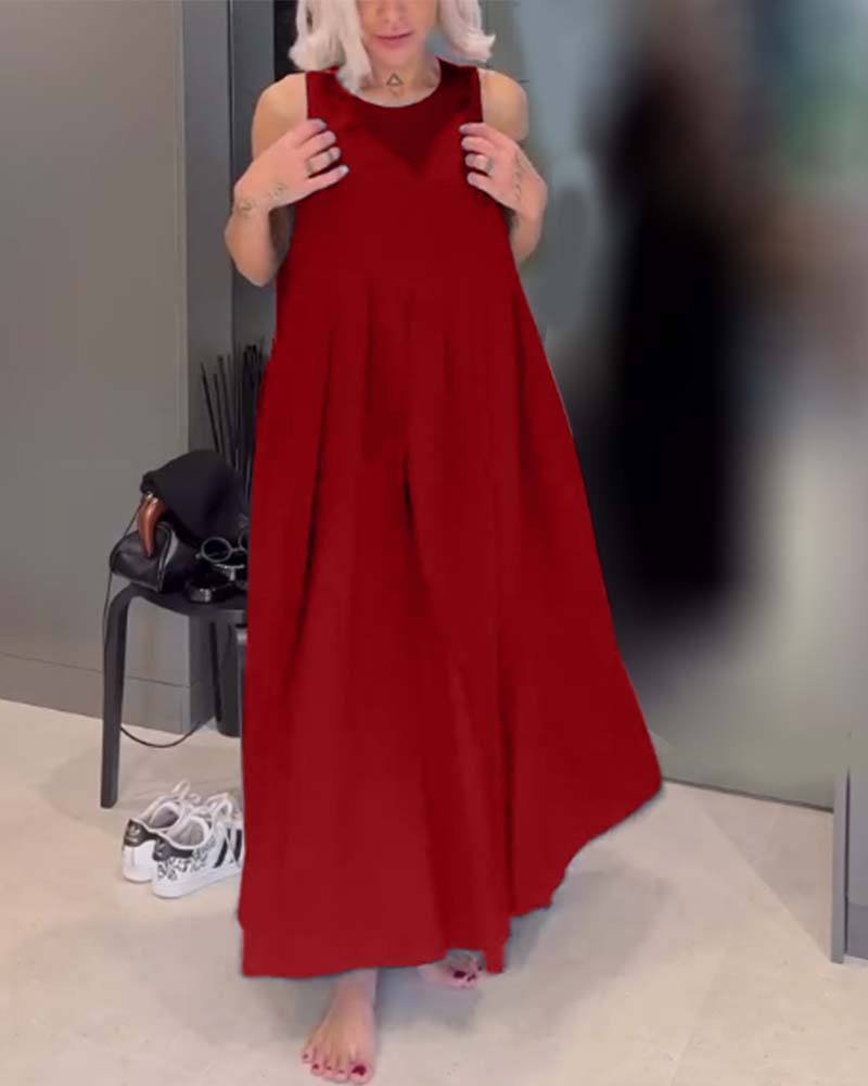 Elegante vestido regata plissado em cor sólida