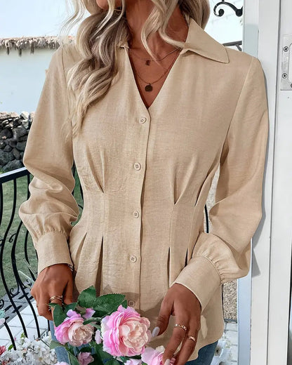 Langärmliges, tailliertes Hemd mit Revers