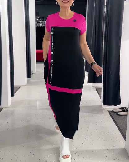 Lässiges Kleid in Kontrastfarbe mit Rundhalsausschnitt