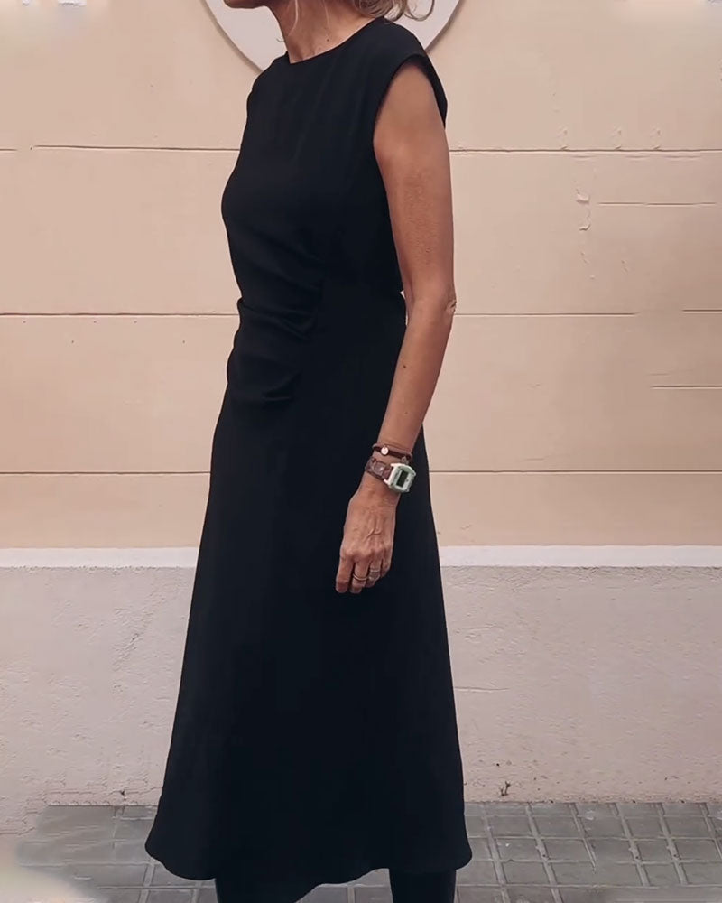 Elegantes ärmelloses Kleid mit schmaler Taille