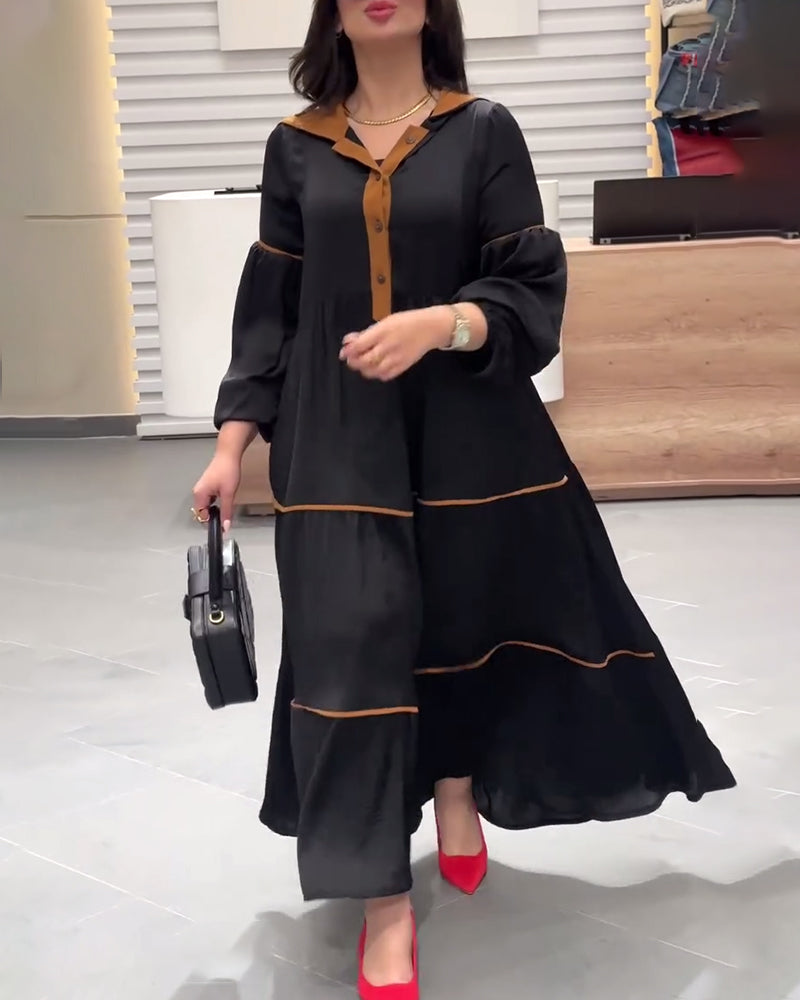 Langes Freizeitkleid in Kontrastfarbe