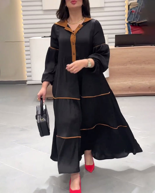 Langes Freizeitkleid in Kontrastfarbe