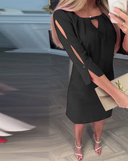 Elegante abito dritto in tinta unita con scollo a V