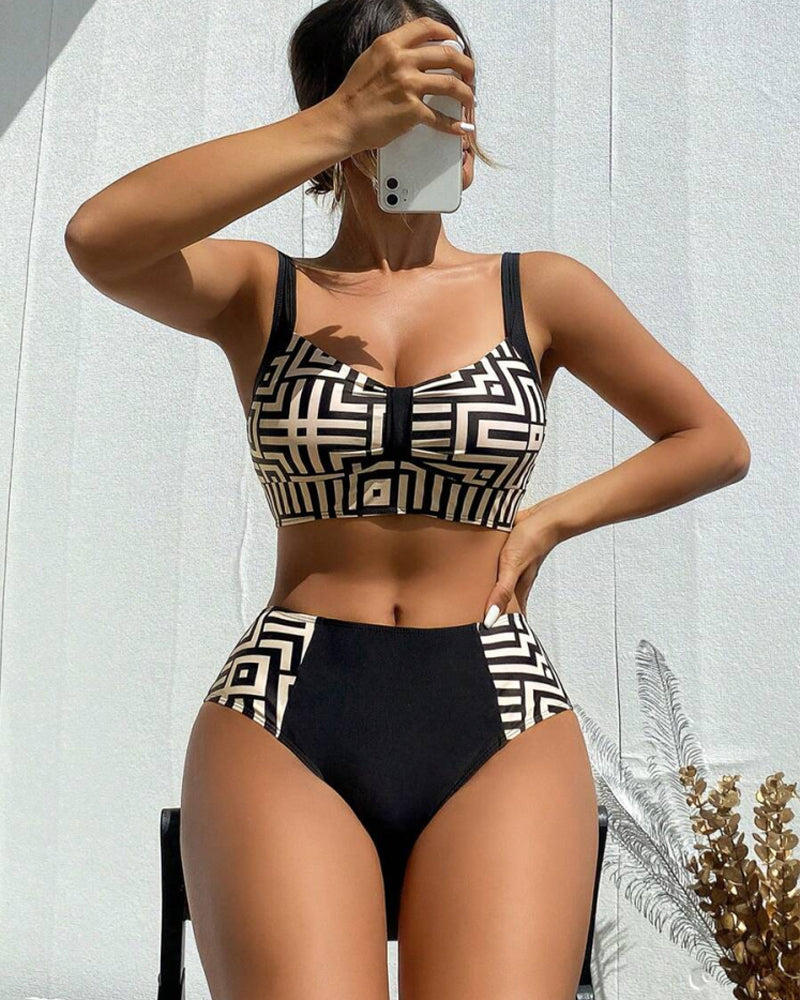 Zweiteiliger, bedruckter, stylischer Bikini