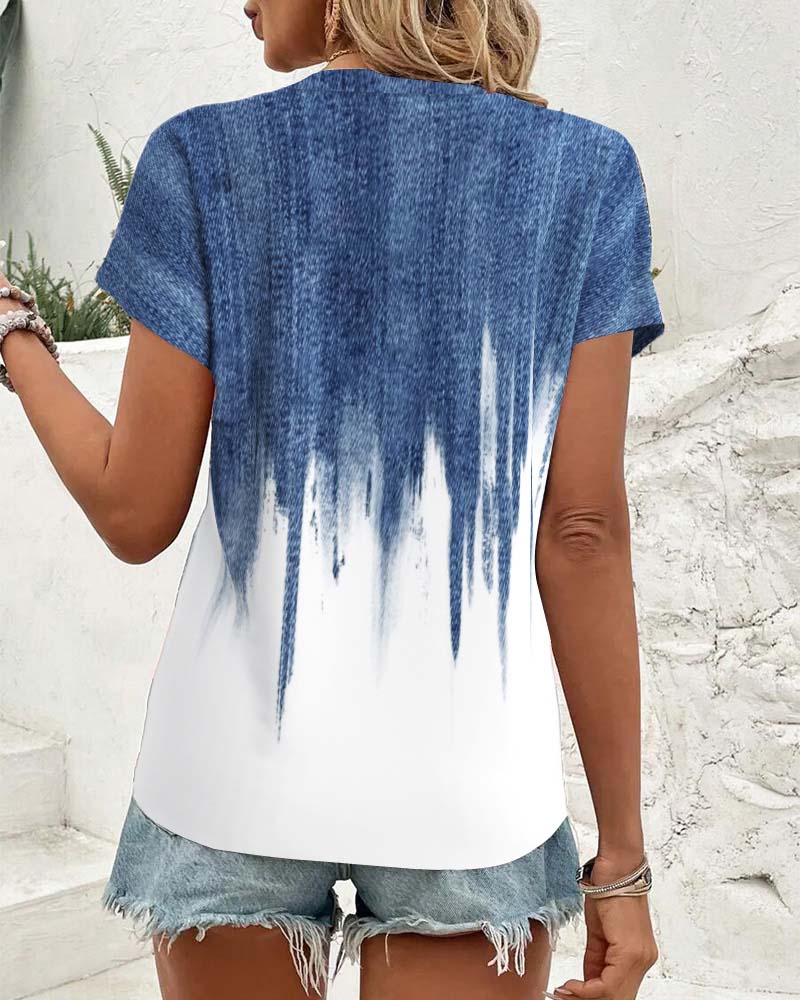 Batik-Bluse mit Farbverlauf und V-Ausschnitt