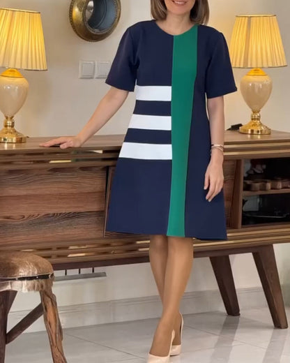 Short-Sleeved Contrasting Round Neck Dress