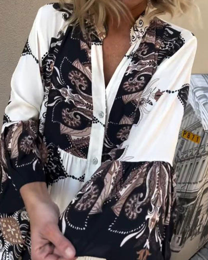 Retro-Kleid mit Trompetenärmeln und Stehkragen