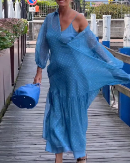 Camisole-Kleid mit Revers und Punktemuster