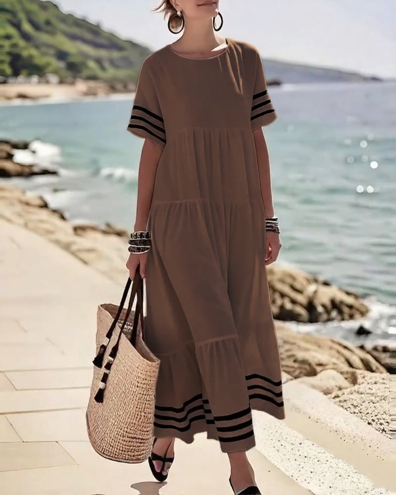 Fashionable Holiday Short-Sleeved Dress