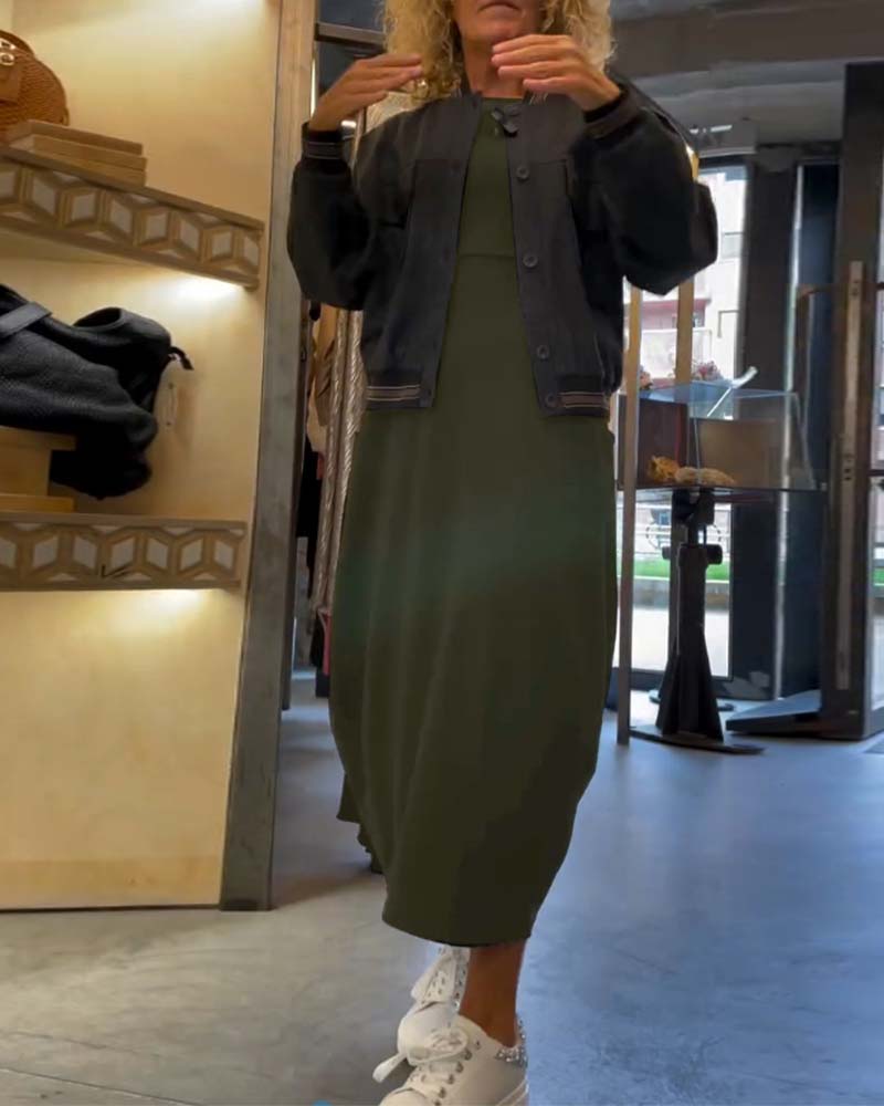 Abito con scollo tondo e maniche lunghe, tascabile, tinta unita