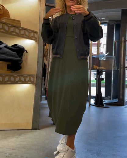 Abito con scollo tondo e maniche lunghe, tascabile, tinta unita