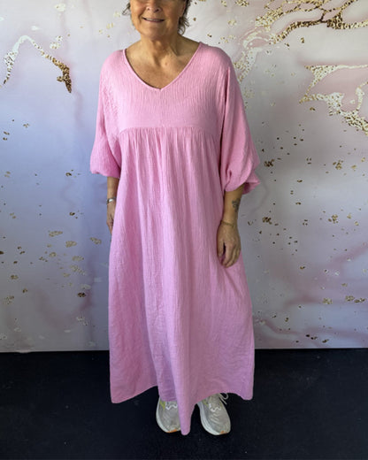 Einfarbiges, plissiertes Kleid im Waldstil mit V-Ausschnitt