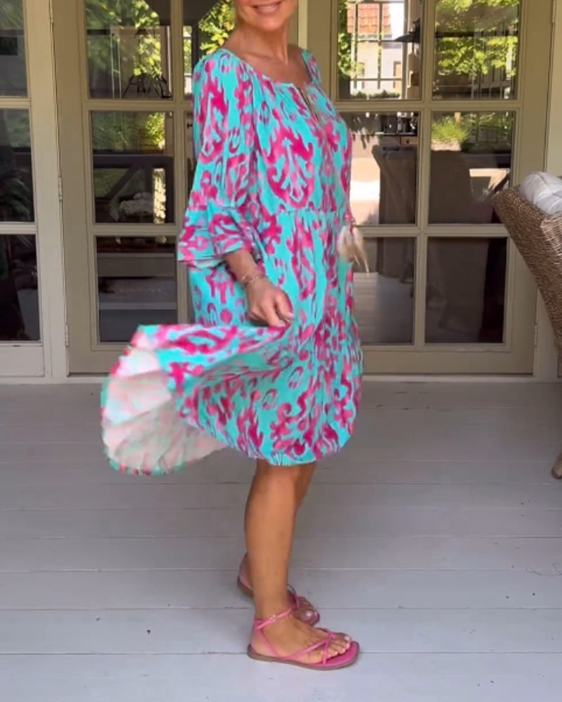 Lockeres Kleid mit Glockenärmeln und Print