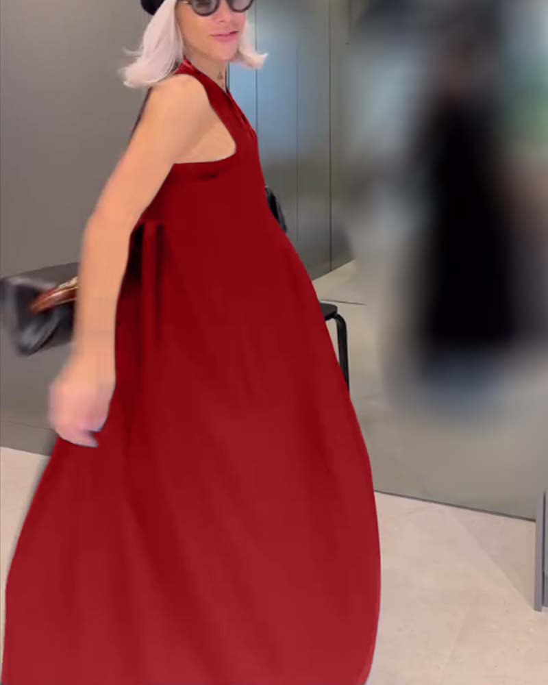 Elegante vestido regata plissado em cor sólida