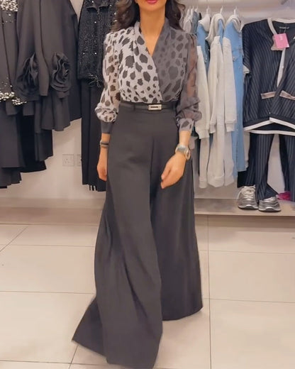 Elegantes Set mit V-Ausschnitt und weitem Bein