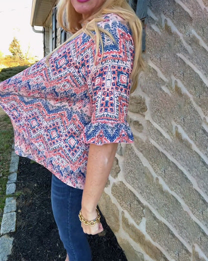 Lässige Bluse mit Trompetenärmeln und V-Ausschnitt