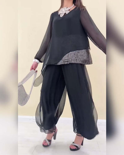 Langärmliger, einfarbiger Anzug mit Pailletten