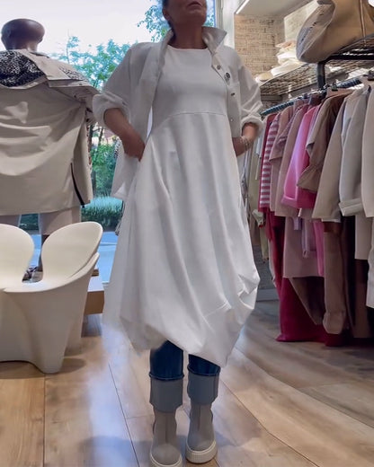 Einfarbiges, ärmelloses, lockeres Kleid