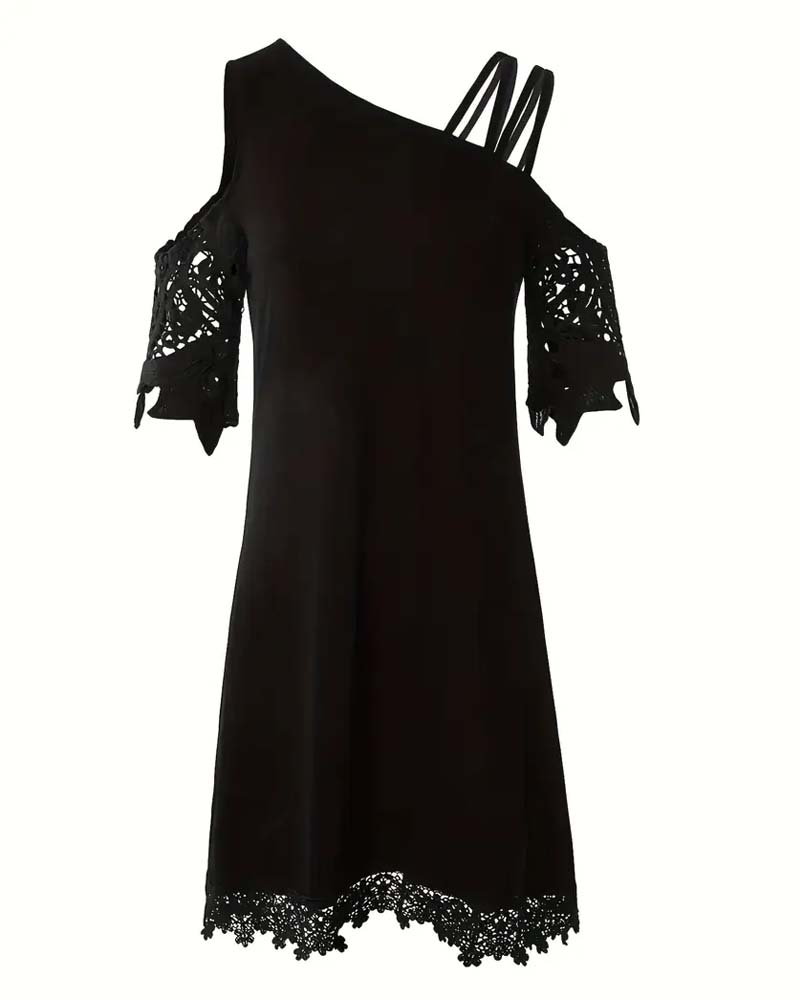 Schulterfreies Kleid mit Spitzeneinsatz