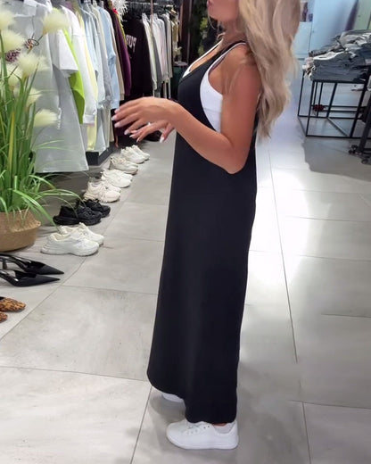 Schlankmachendes Freizeitkleid mit Hosenträgern