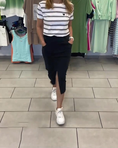 Completo gonna a righe con spacco e scollo tondo