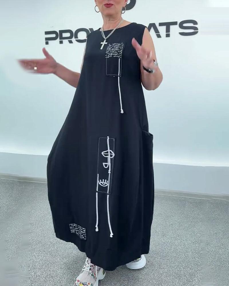 Ärmelloses Oversize-Kleid mit Buchstaben-Print