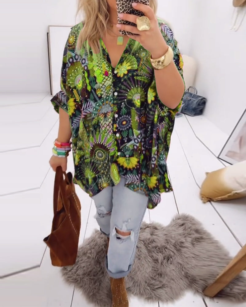 Camicetta stampata alla moda ampia